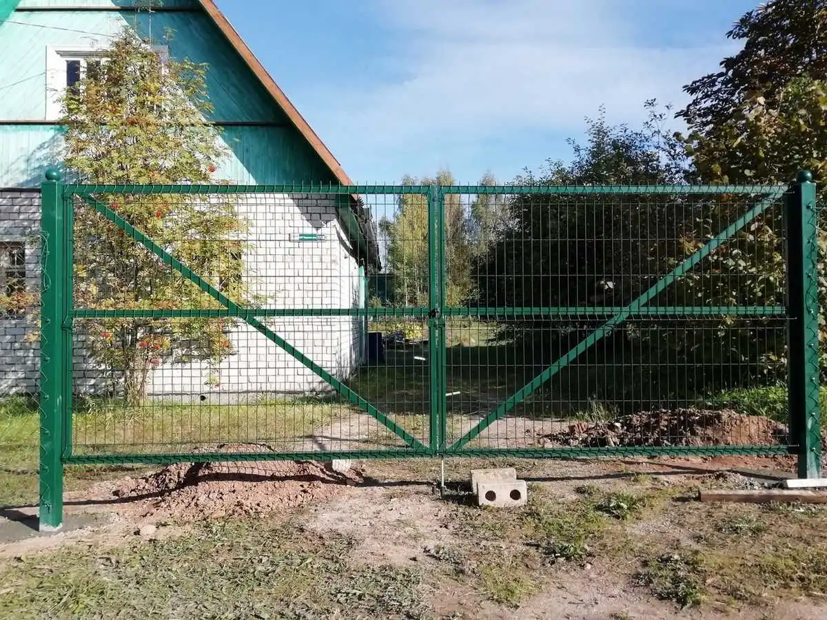Забор из сетки рабицы с проволокой 76 метров