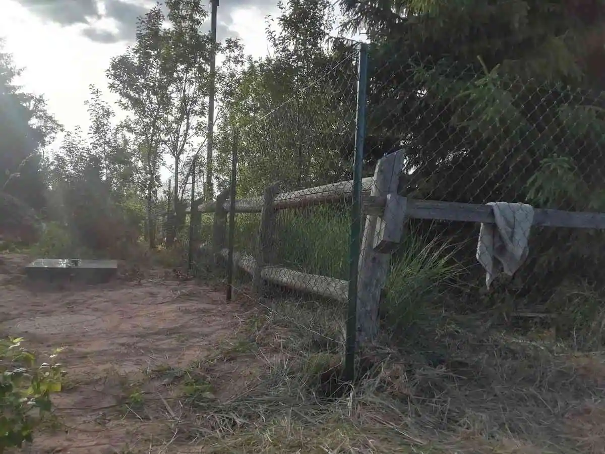 Забор из сетки рабицы с проволокой 90 метров