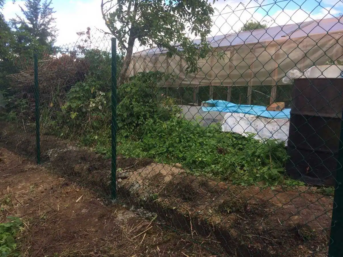 Забор из сетки рабицы с проволокой 74 метра