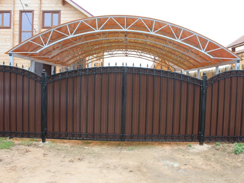 Навес для дома пример 3