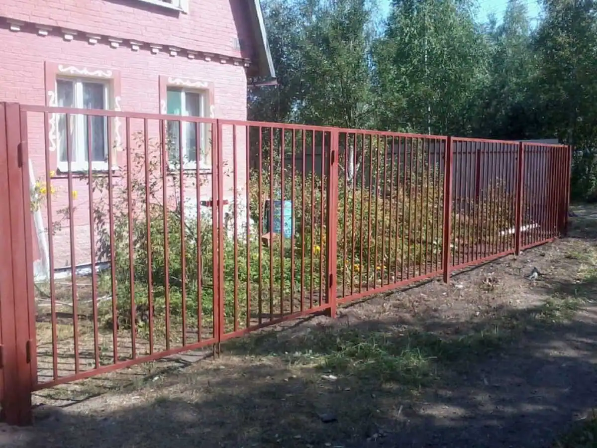 Сварной забор с распашными воротами 30 метров