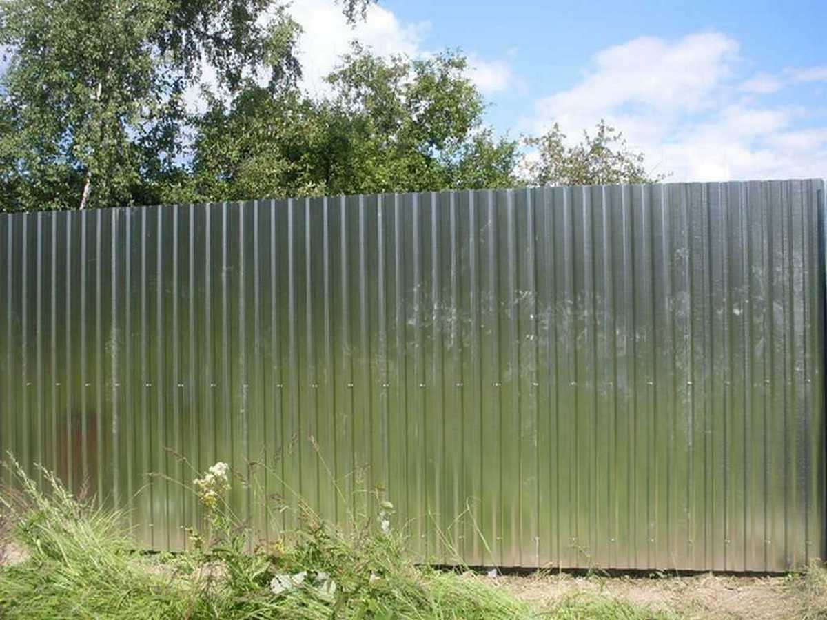 Забор из профнастила оцинкованный 71 метр