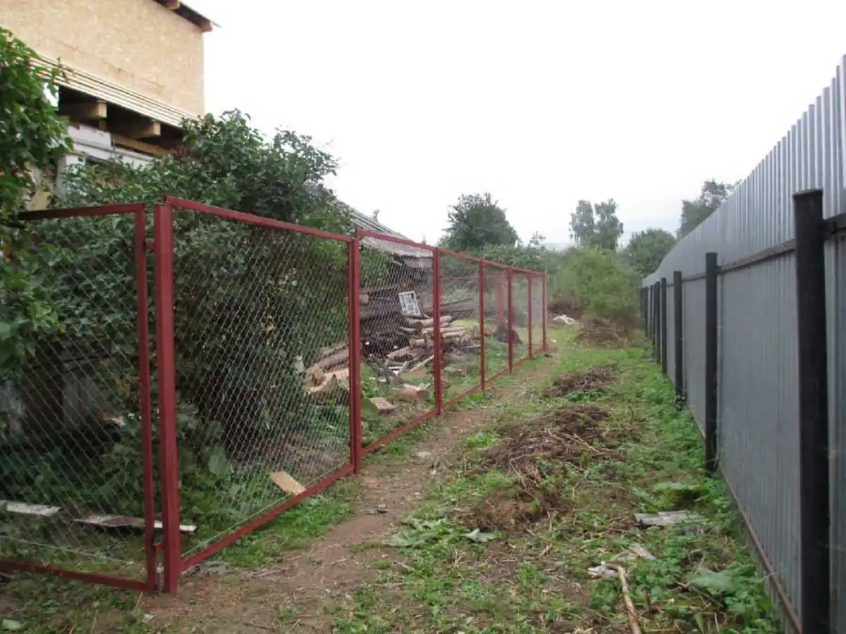 Забор из сетки рабицы в натяг секционный 12 соток