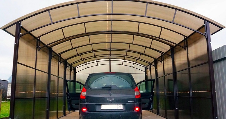 Навес из сотового поликарбоната пример 4