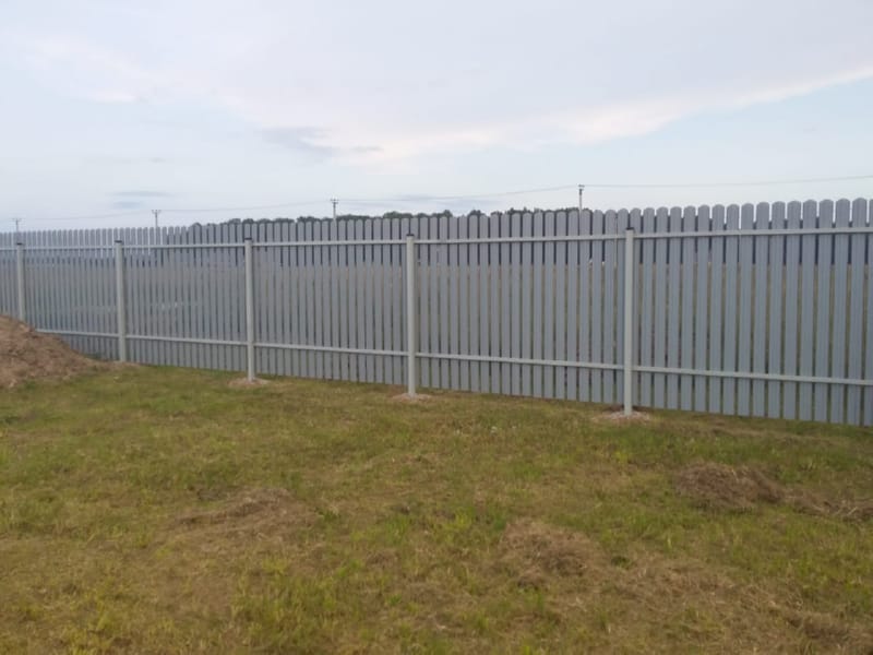 Металлический штакетник 8 соток для дачи