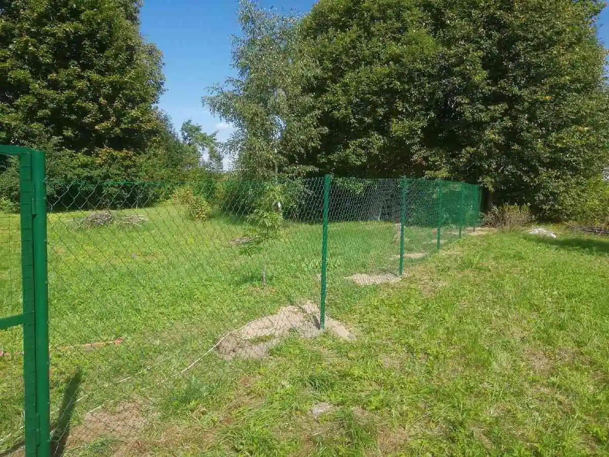 Забор из сетки рабицы с проволокой 115 метров