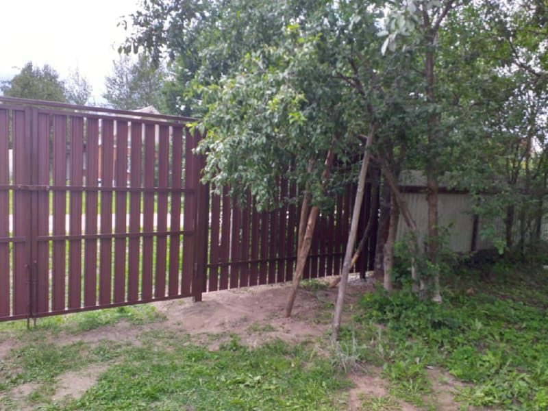 Металлический штакетник для дома