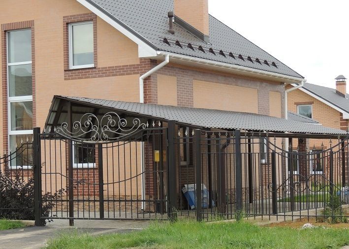 Металлический навес пример 3